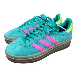 Adidas Gazelle Turquoise with Pink women size 6 suede Accents